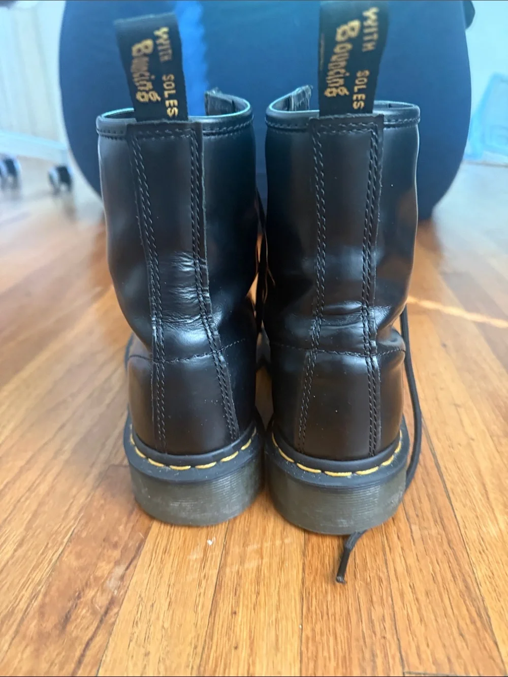 Doc Martens - Picture 2 of 6